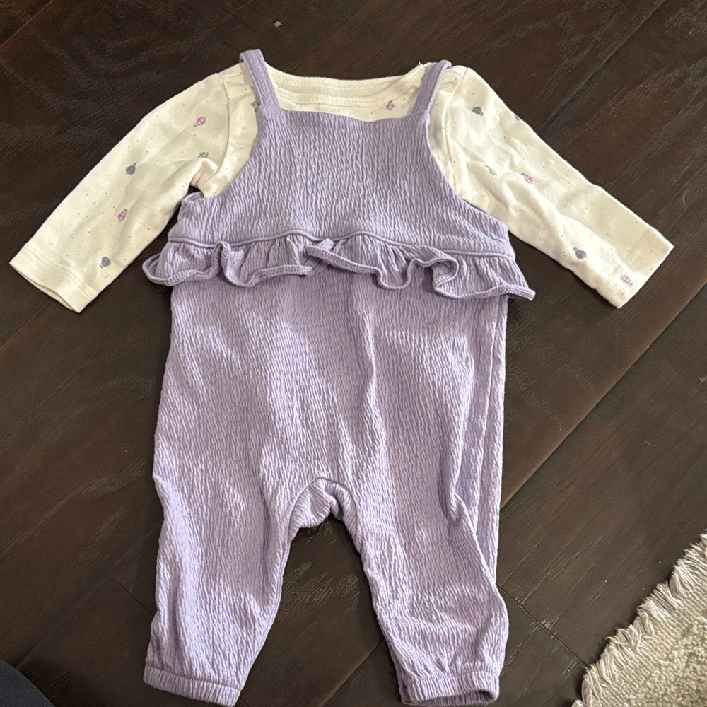 Carter’s Overall Set